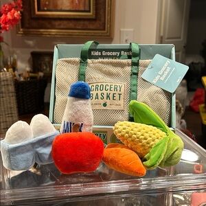 Animal Adventure Kids Grocery Basket Play Set with 5 Fruits & Vegetables NWT